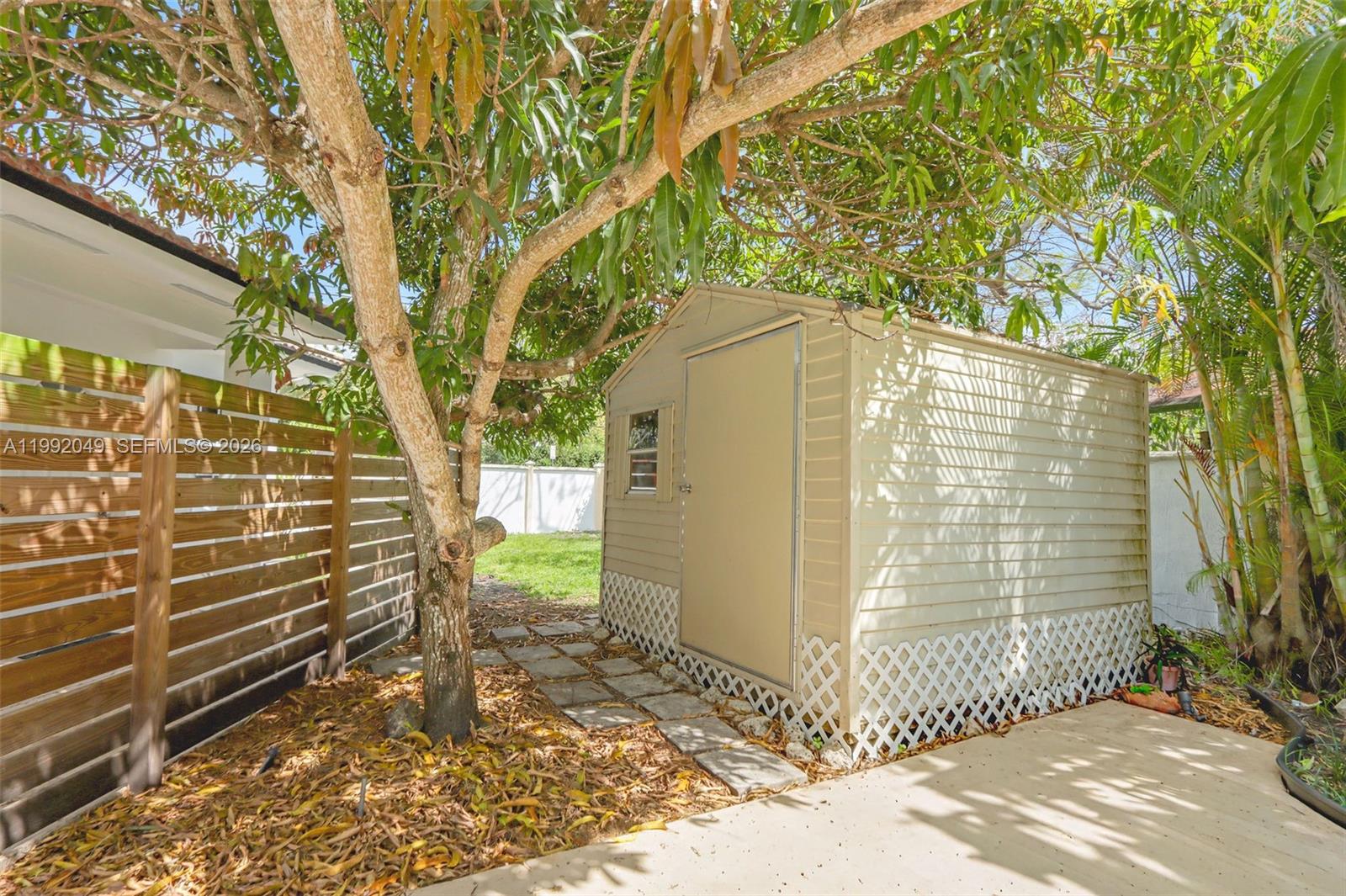 REID MANOR - Residential