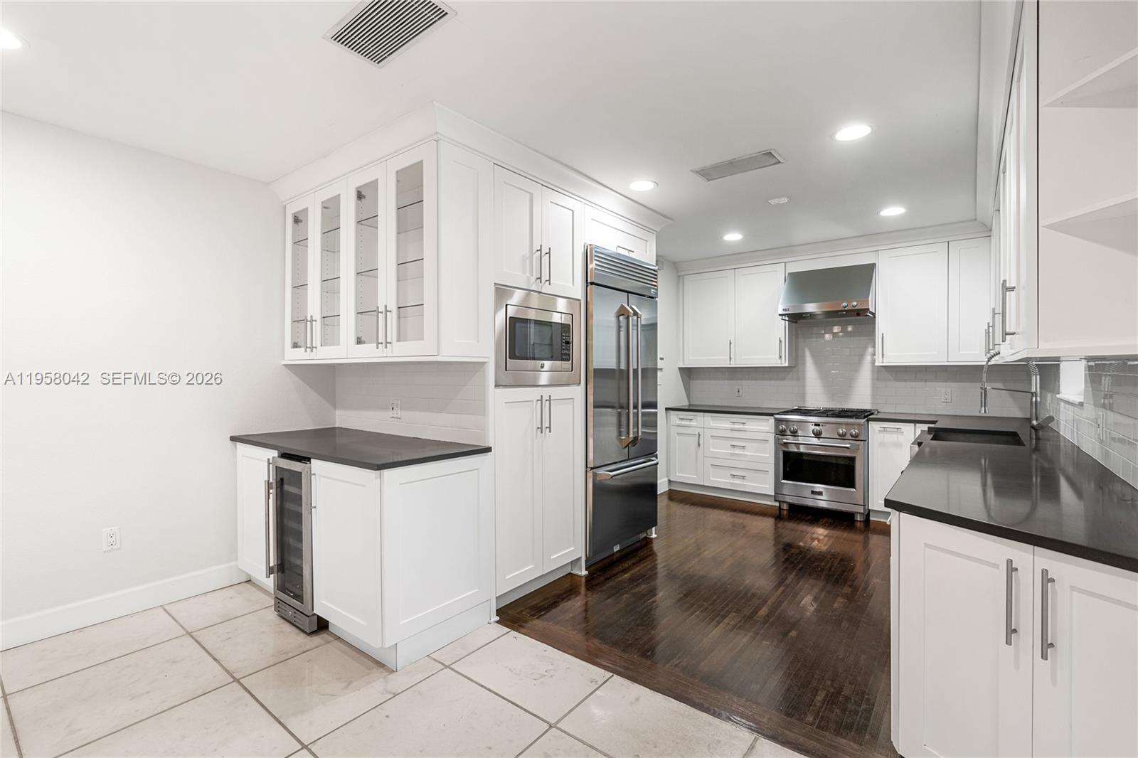 CRYSTAL VIEW - Residential Lease