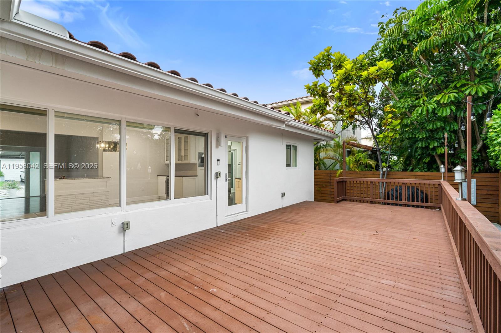 3505 Crystal View Ct