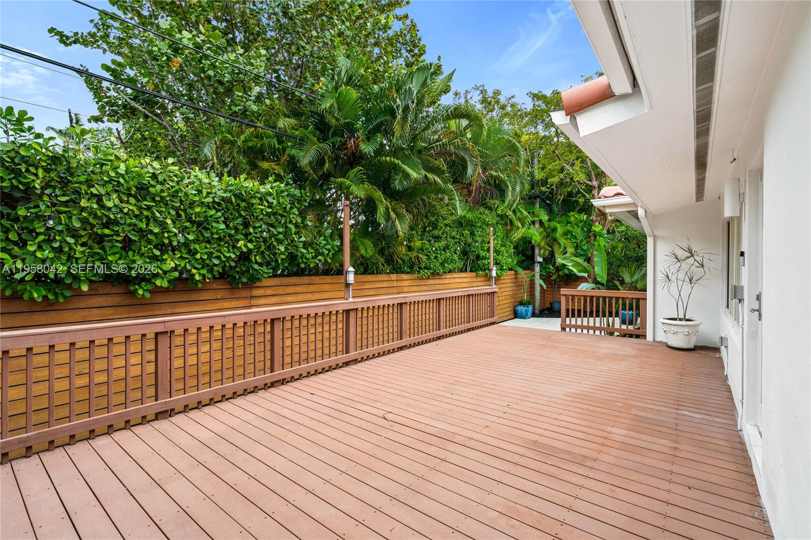 3505 Crystal View Ct