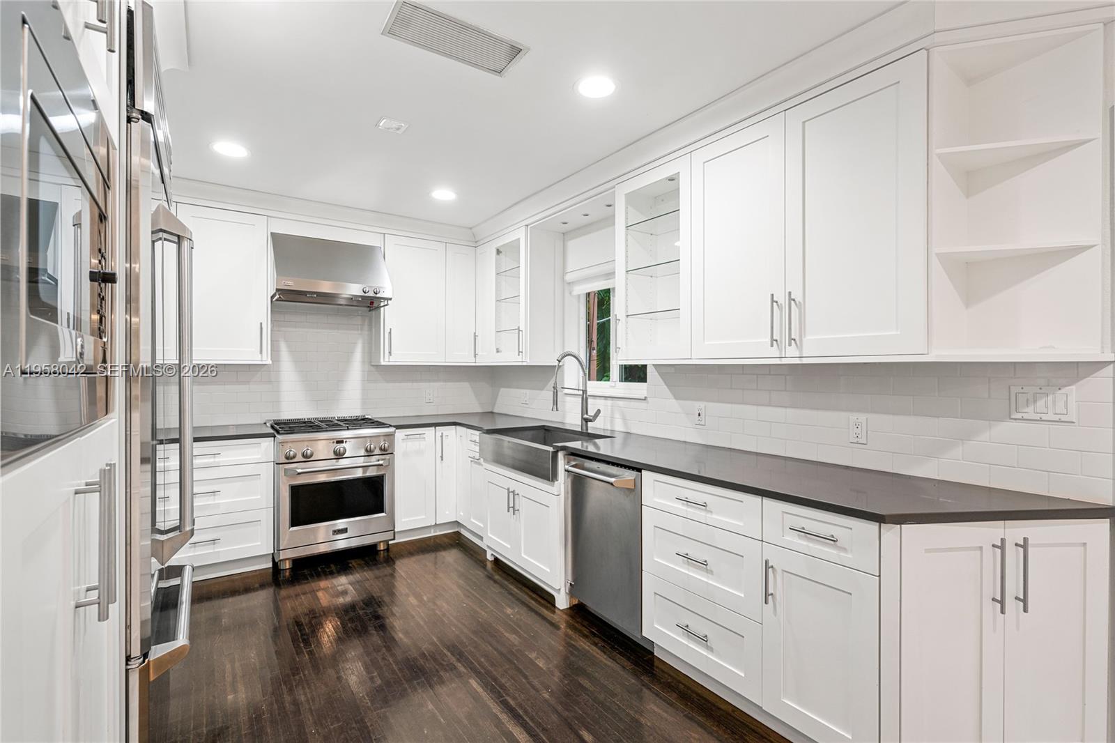 CRYSTAL VIEW - Residential Lease