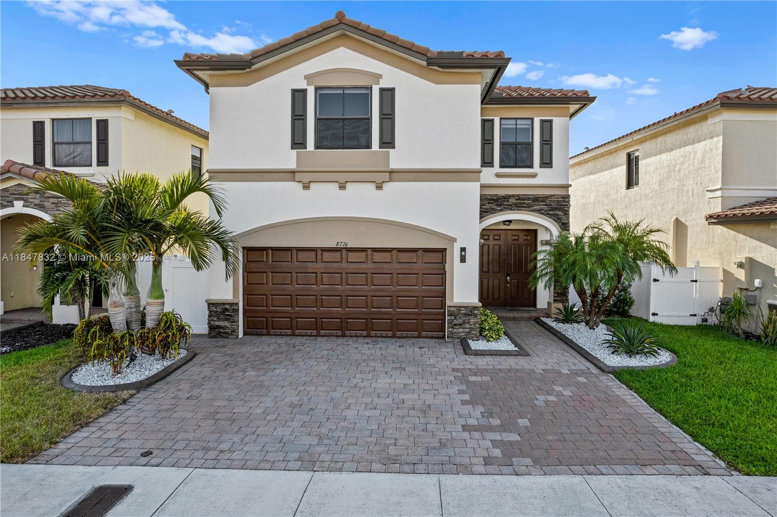 Welcome to this stunning single-family residence located in the sought-after Aragon neighborhood. This spacious two-story home features four bedrooms, three full bathrooms upstairs, and a guest bathroom downstairs — perfect for accommodating family and guests. The well-designed layout includes formal living and dining rooms, a comfortable family room, a laundry room, and a two-car garage. Step outside to your private backyard oasis where you’ll find a beautiful pool with travertine flooring, a gazebo with a built-in barbecue, and breathtaking lake views — ideal for entertaining or relaxing in style.
This exceptional home offers the perfect blend of comfort, elegance, and outdoor enjoyment, creating a space where unforgettable memories are made for years to come.