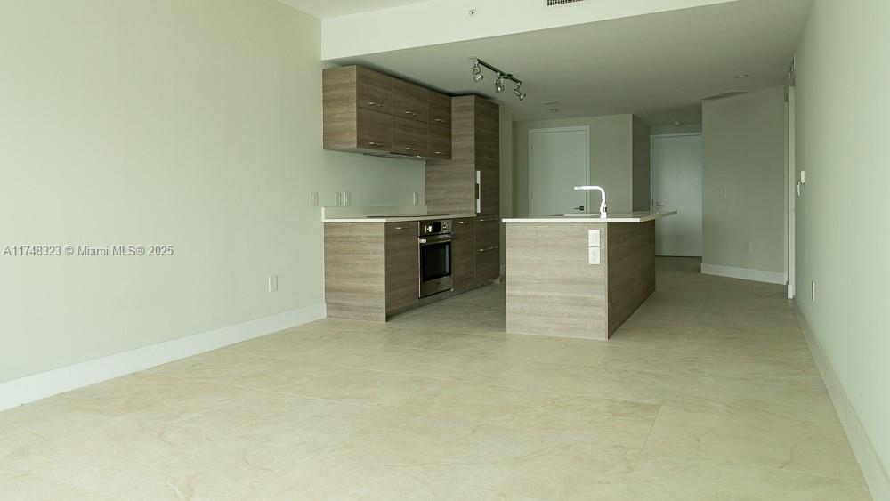 PARAISO BAY CONDO - Residential