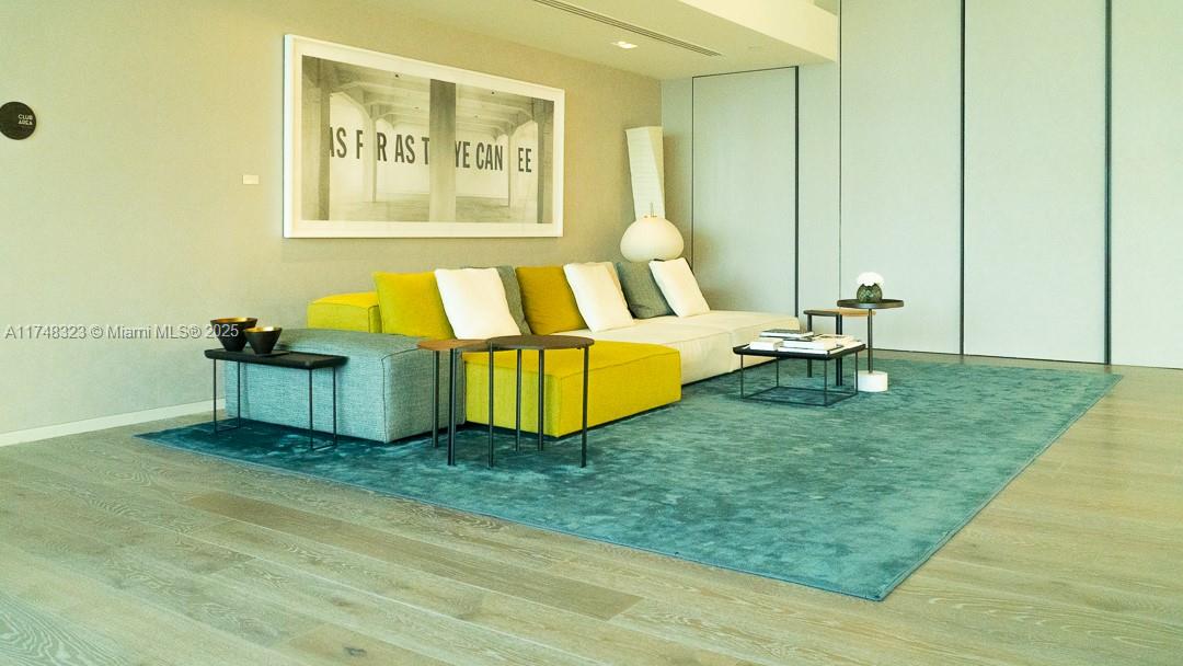 PARAISO BAY CONDO - Residential