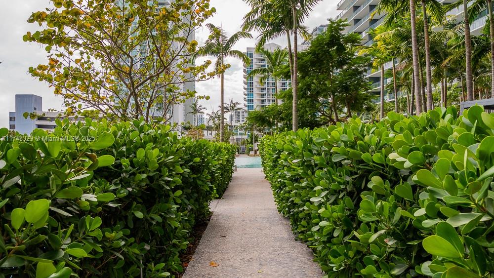 PARAISO BAY CONDO - Residential