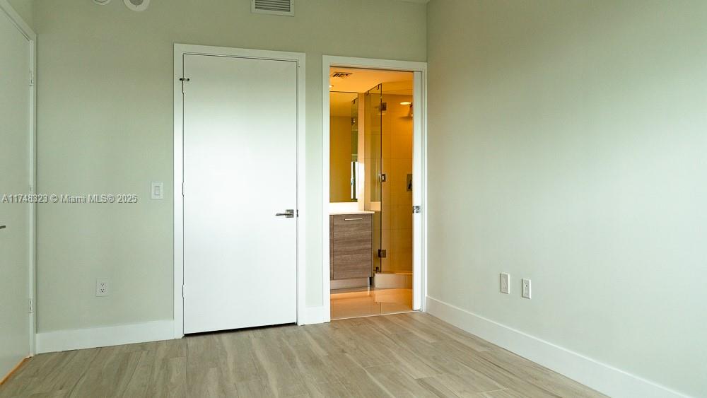 PARAISO BAY CONDO - Residential