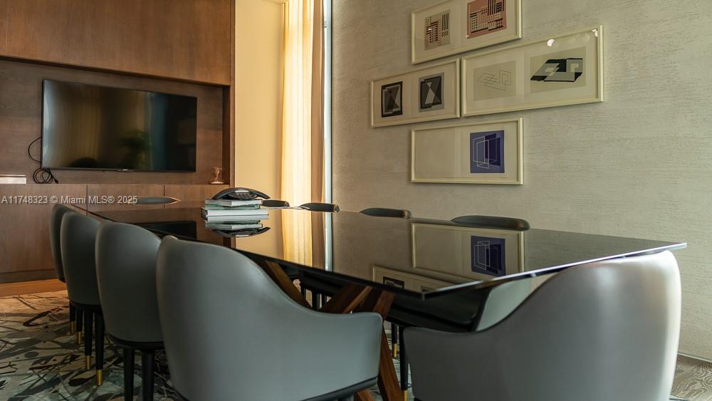 PARAISO BAY CONDO - Residential