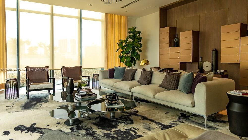 PARAISO BAY CONDO - Residential
