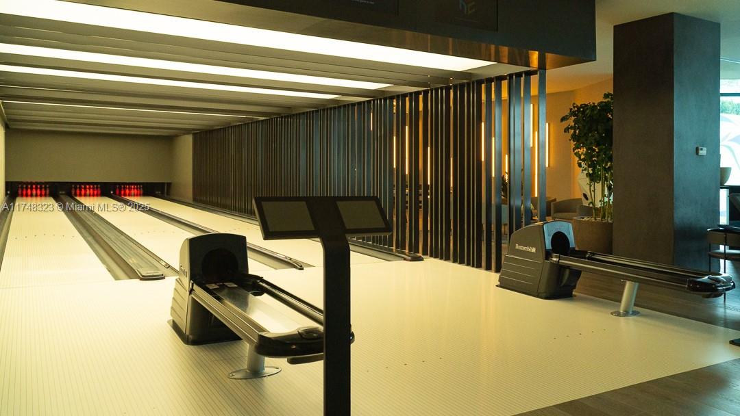 PARAISO BAY CONDO - Residential