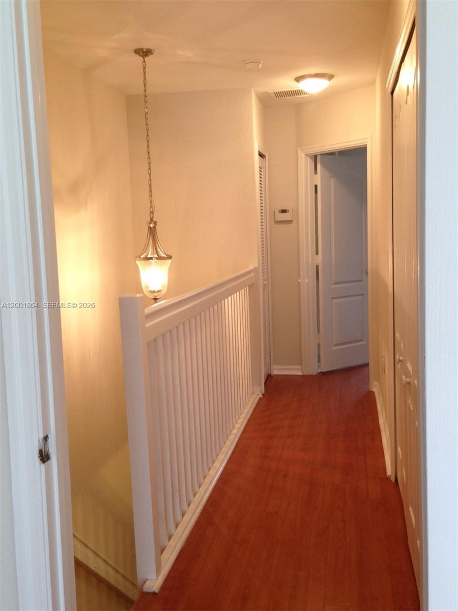 MELROSE POINT CONDO - Residential Lease