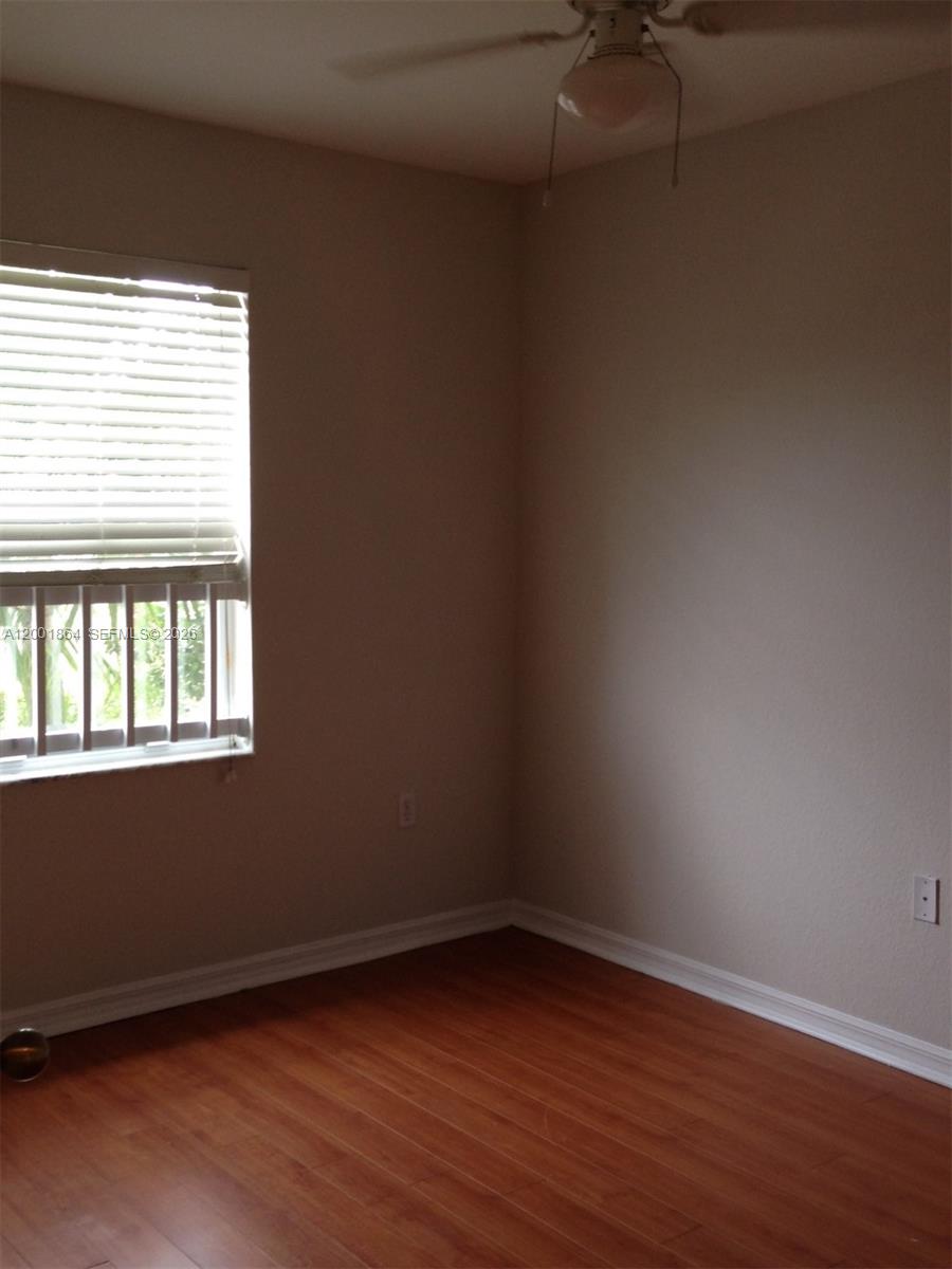 MELROSE POINT CONDO - Residential Lease