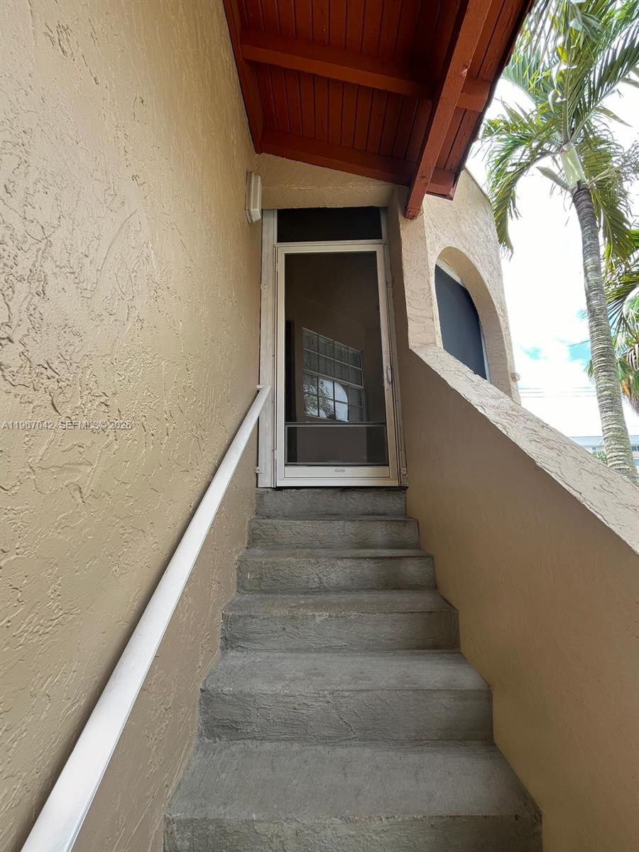 WINDMILL LAKES IV CONDO - Residential Lease