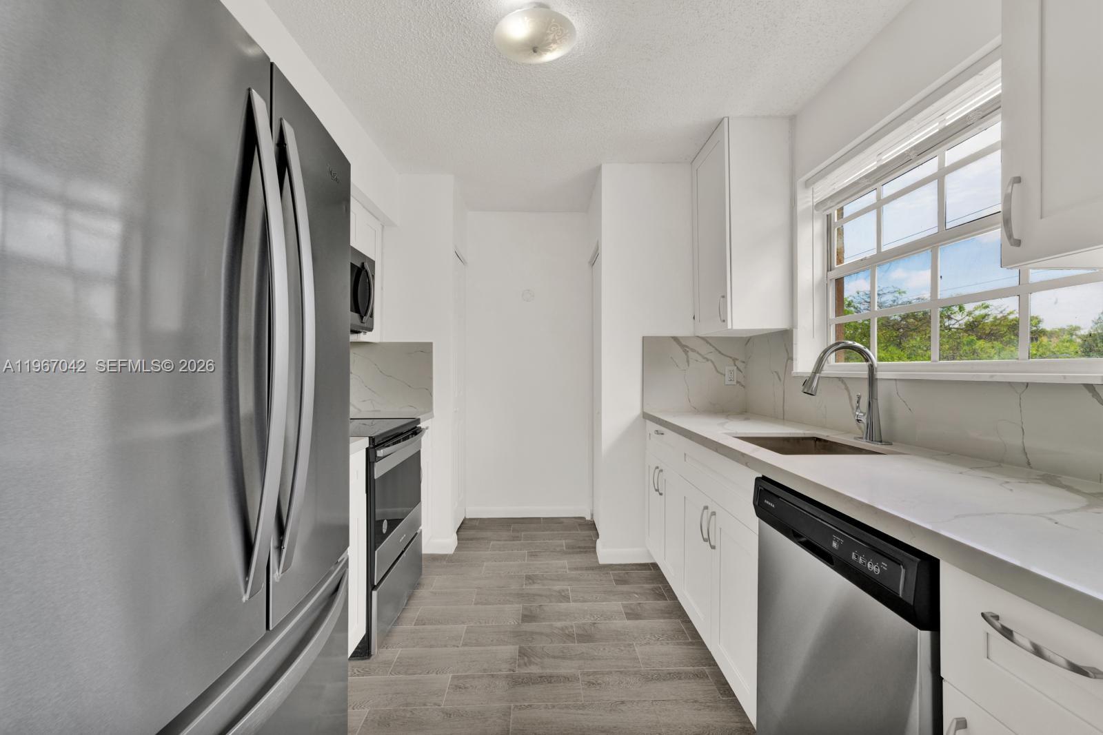 WINDMILL LAKES IV CONDO - Residential Lease