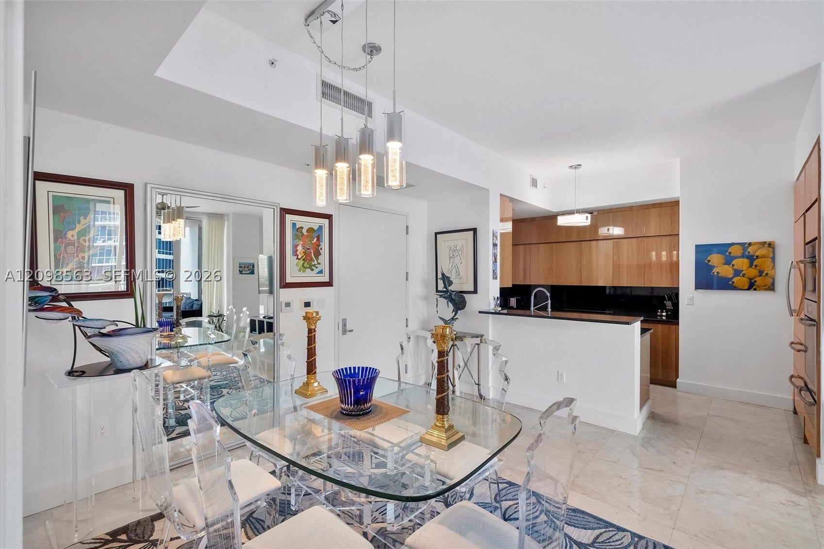 50 S Pointe Dr 704