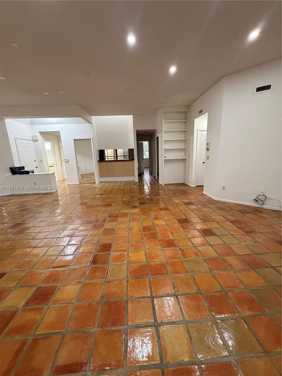 LA PAZ AT BOCA POINTE - Residential Lease