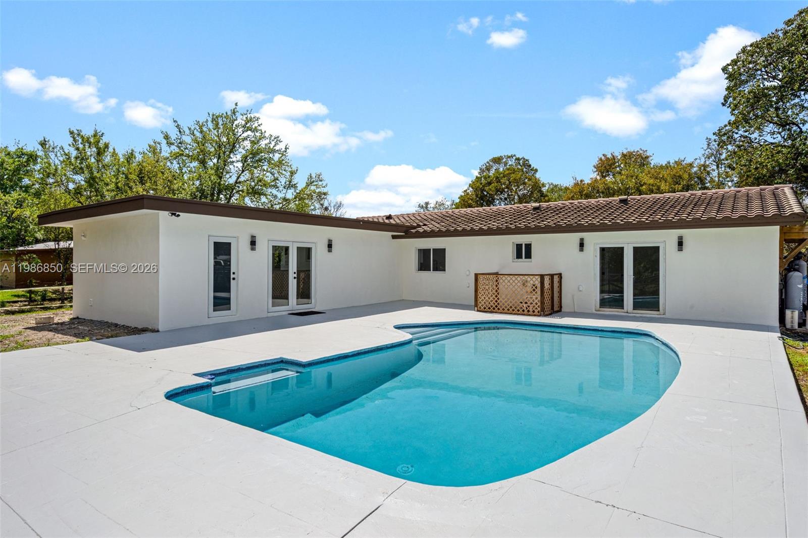 ALAMO COUNTRY ESTATES - Residential