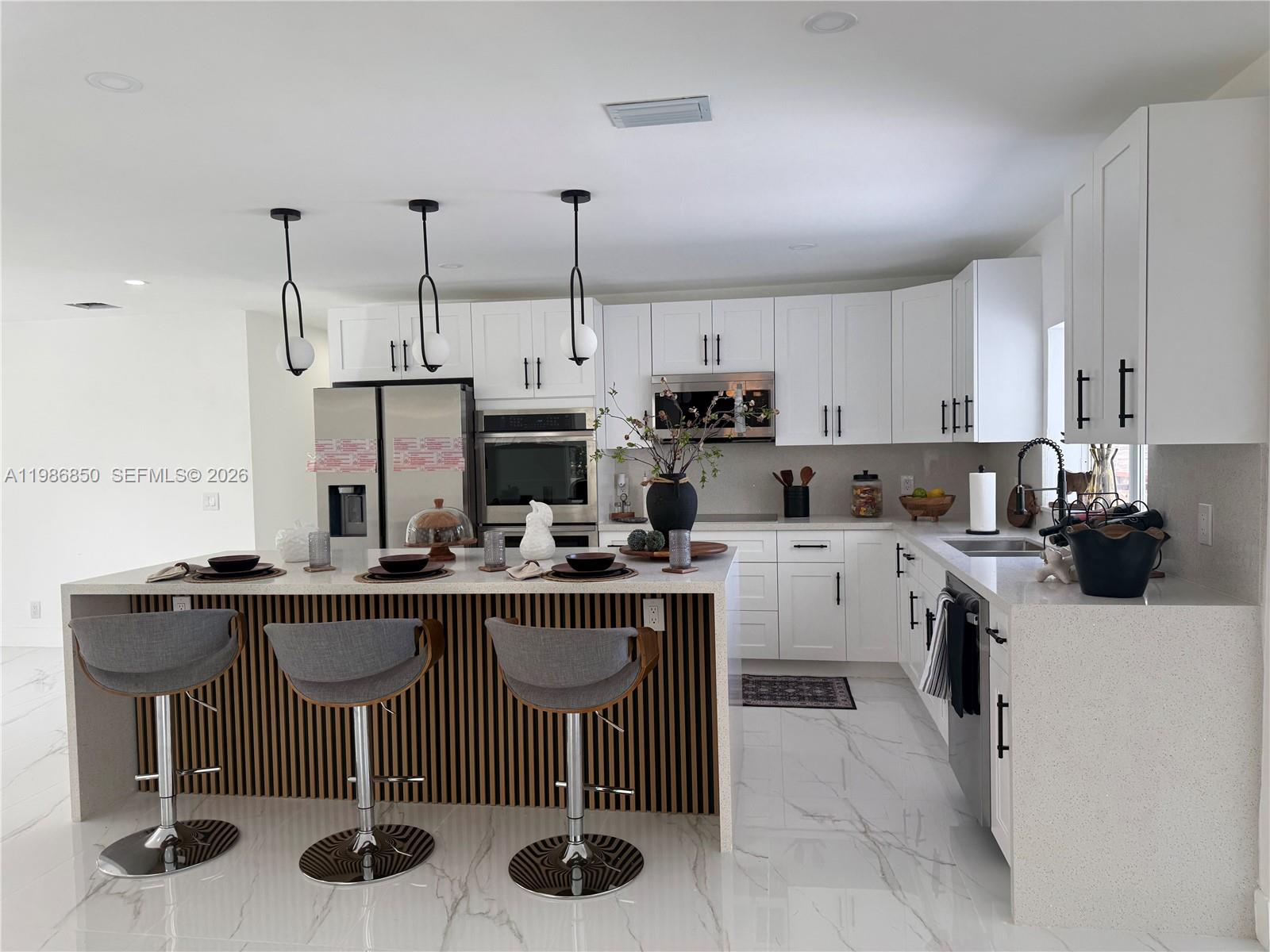 ALAMO COUNTRY ESTATES - Residential