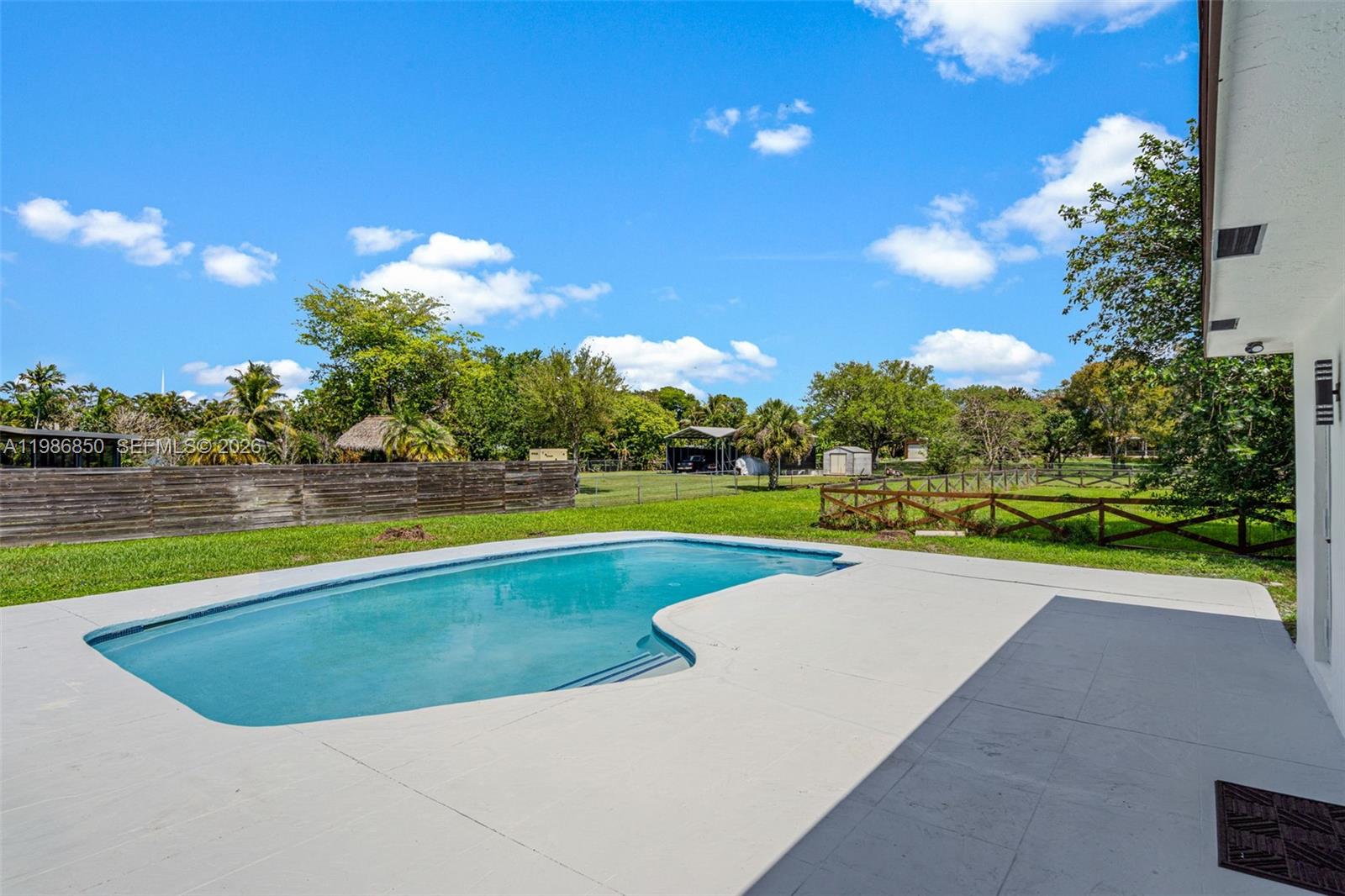 ALAMO COUNTRY ESTATES - Residential