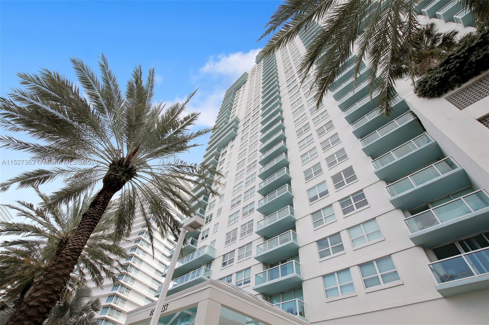 Property for Sale at 650 West Ave 307, Miami Beach, Miami-Dade County, Florida - Bedrooms: 1 
Bathrooms: 1  - $519,000