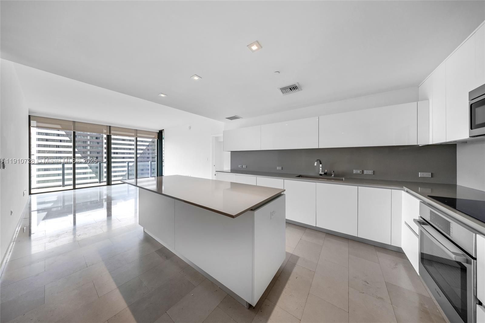 RISE CONDO - Residential Lease