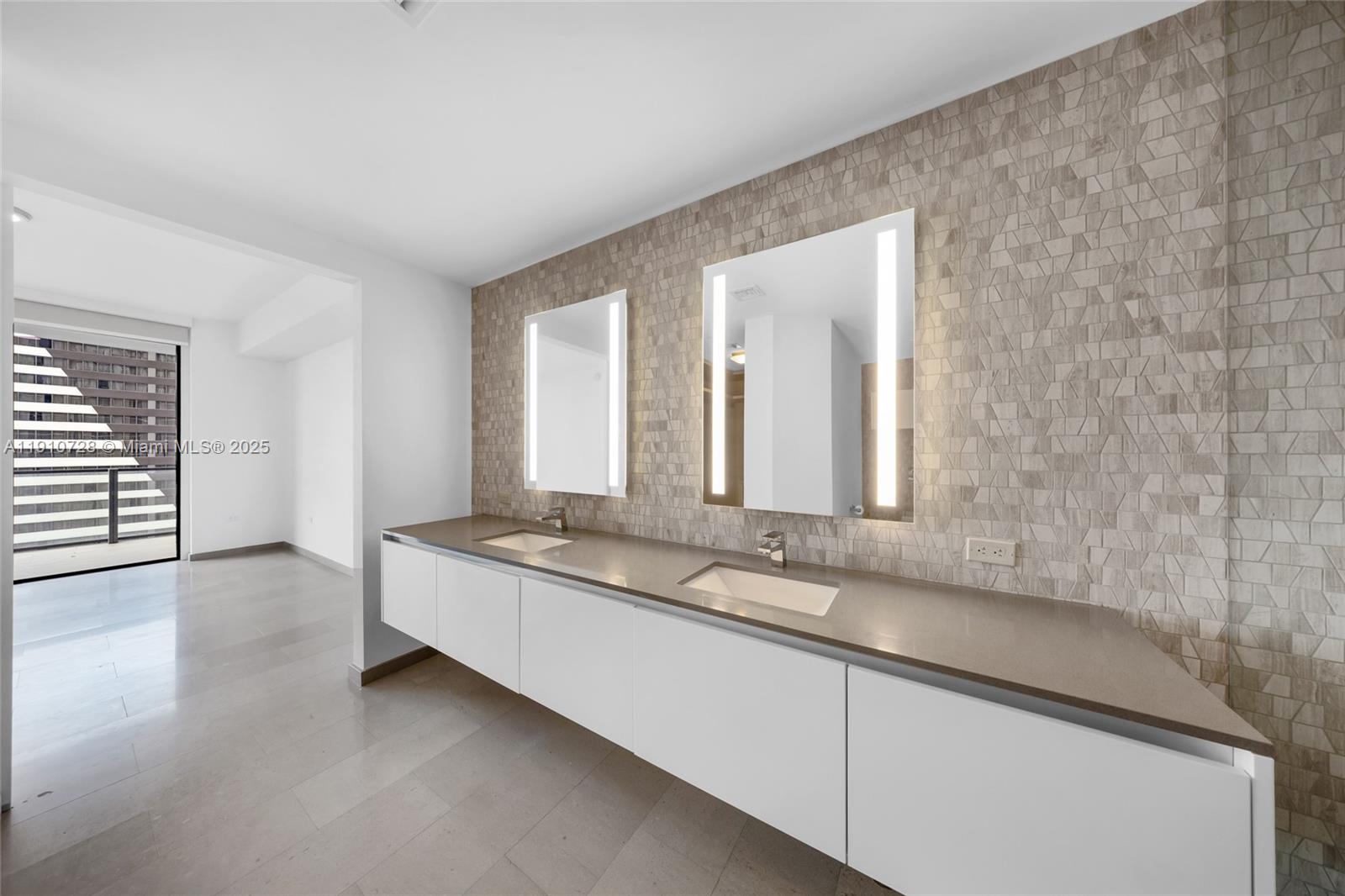 RISE CONDO - Residential Lease