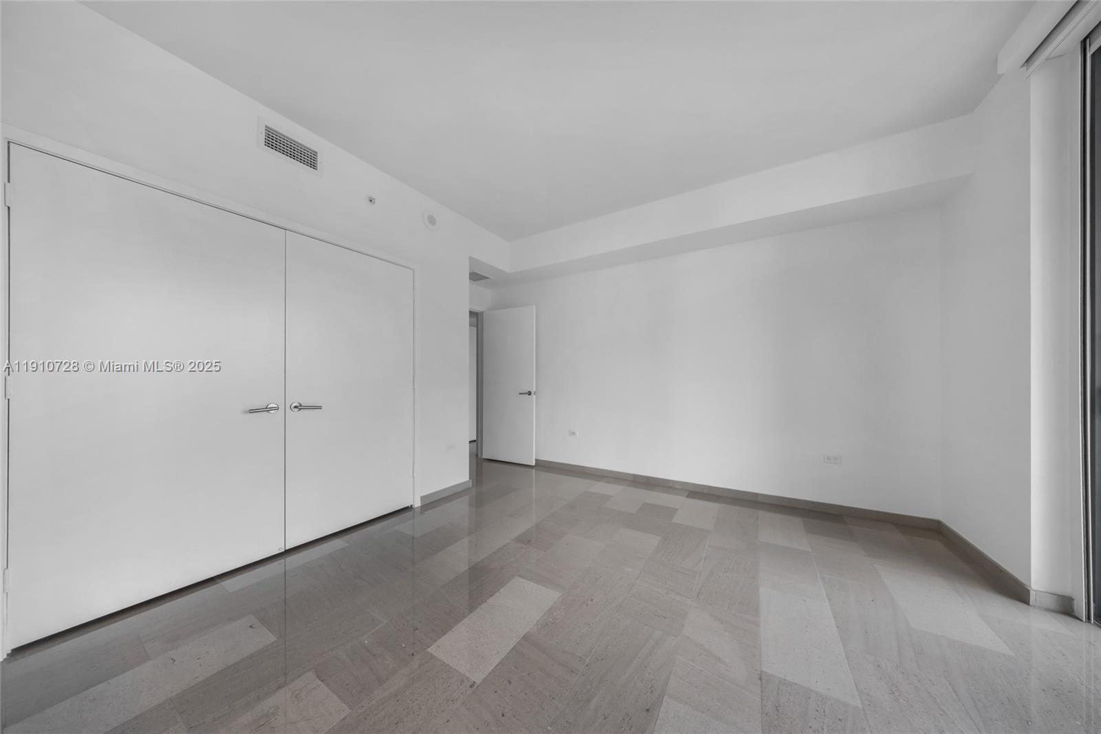 RISE CONDO - Residential Lease