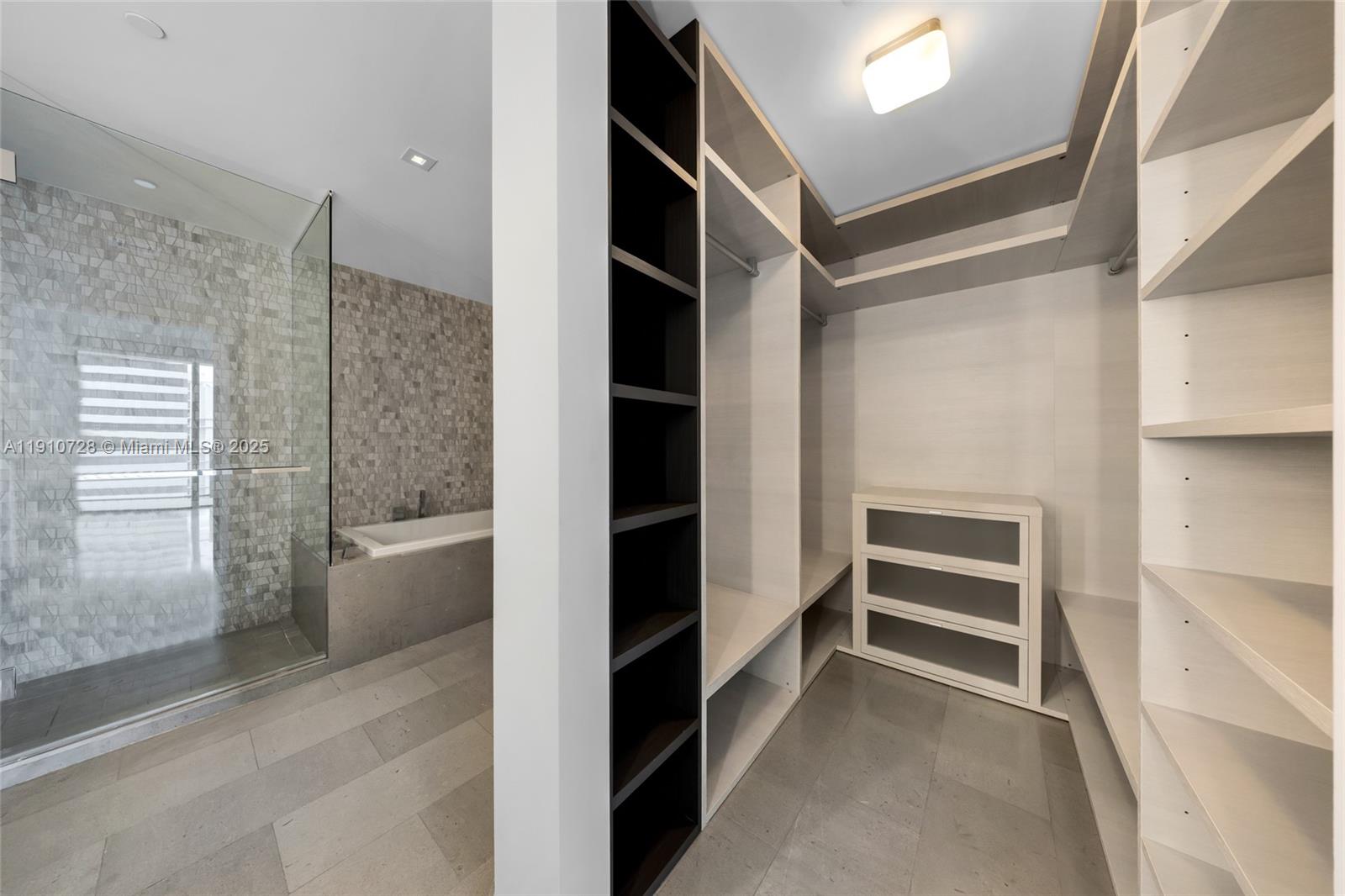 RISE CONDO - Residential Lease