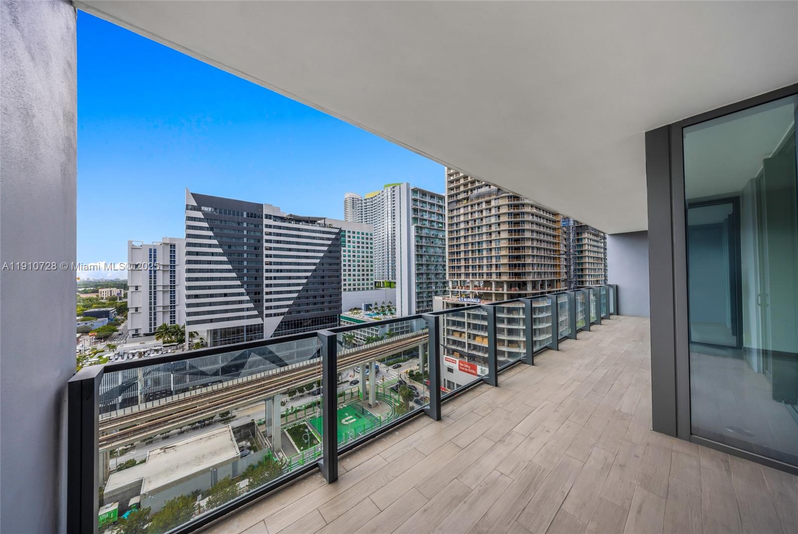 RISE CONDO - Residential Lease