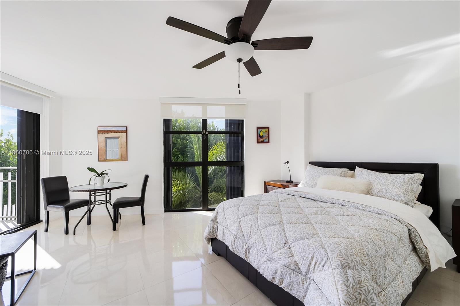 TOWERS OF QUAYSIDE CONDO - Residential