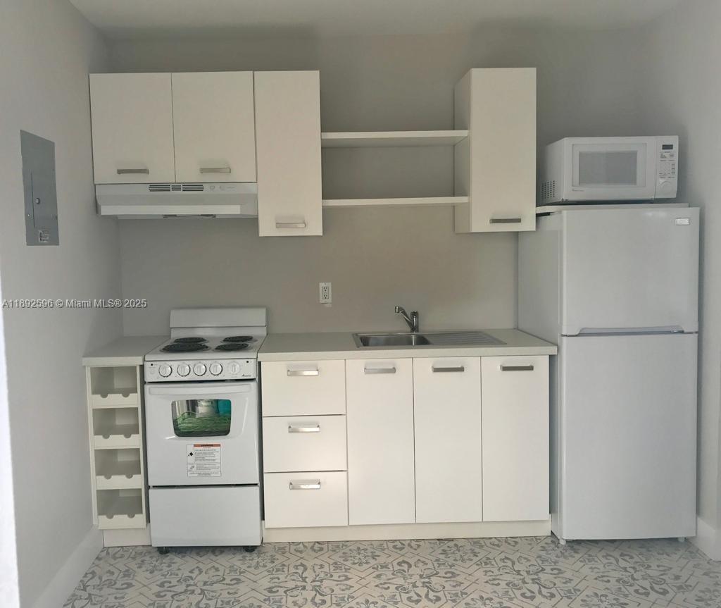 WASHBURNS 2ND ADDN - Residential Lease