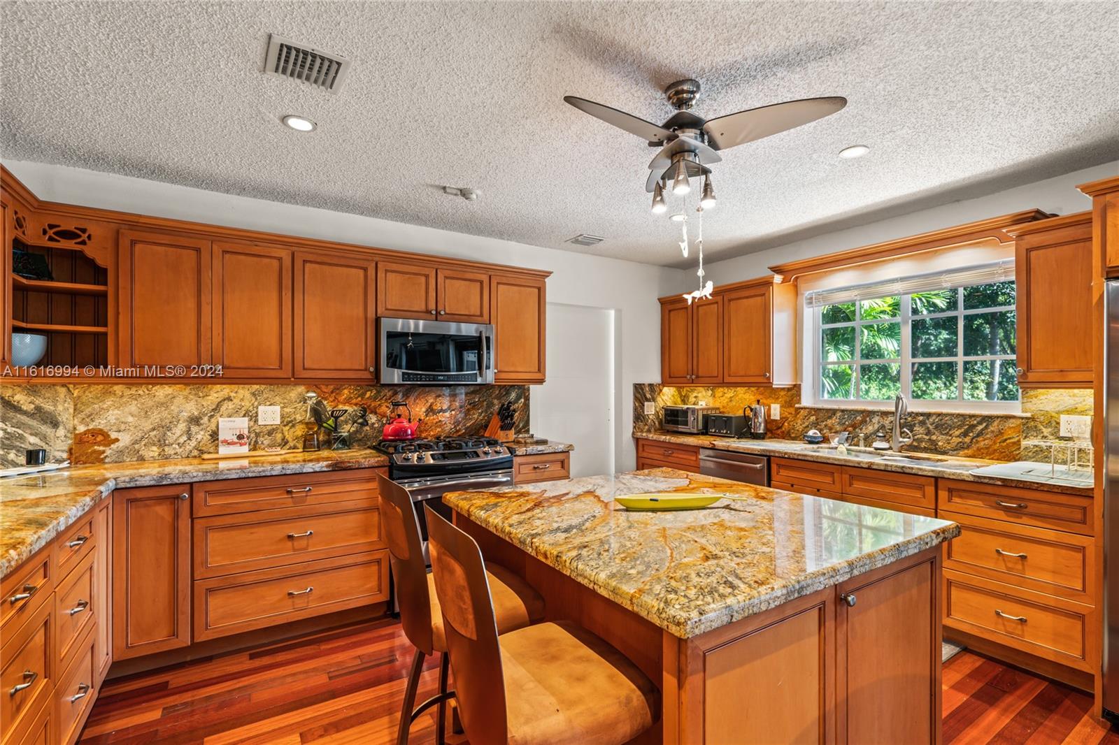 BELLE MEADE REV PL - Residential