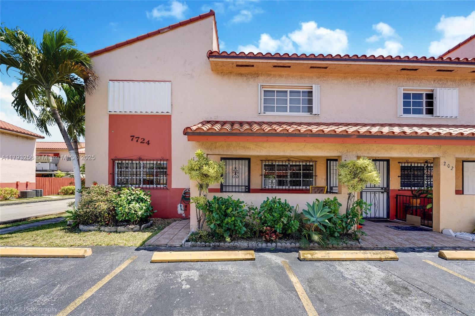 Rental Property at 7724 W 29th Ln 101-38, Hialeah, Miami-Dade County, Florida - Bedrooms: 2 
Bathrooms: 2  - $2,500 MO.