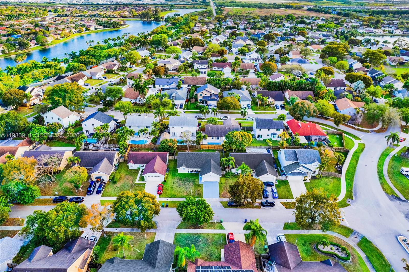 LAKES BY THE BAY SEC 4 - Residential