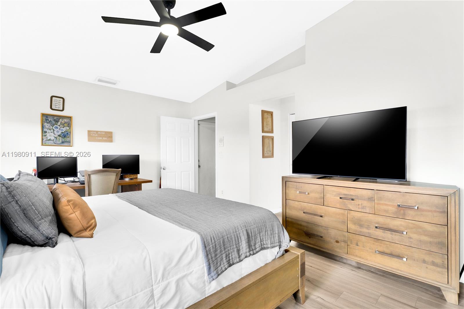 LAKES BY THE BAY SEC 4 - Residential