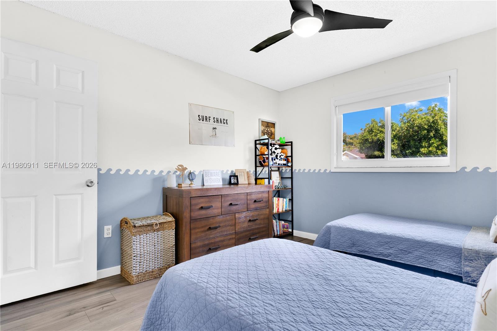 LAKES BY THE BAY SEC 4 - Residential