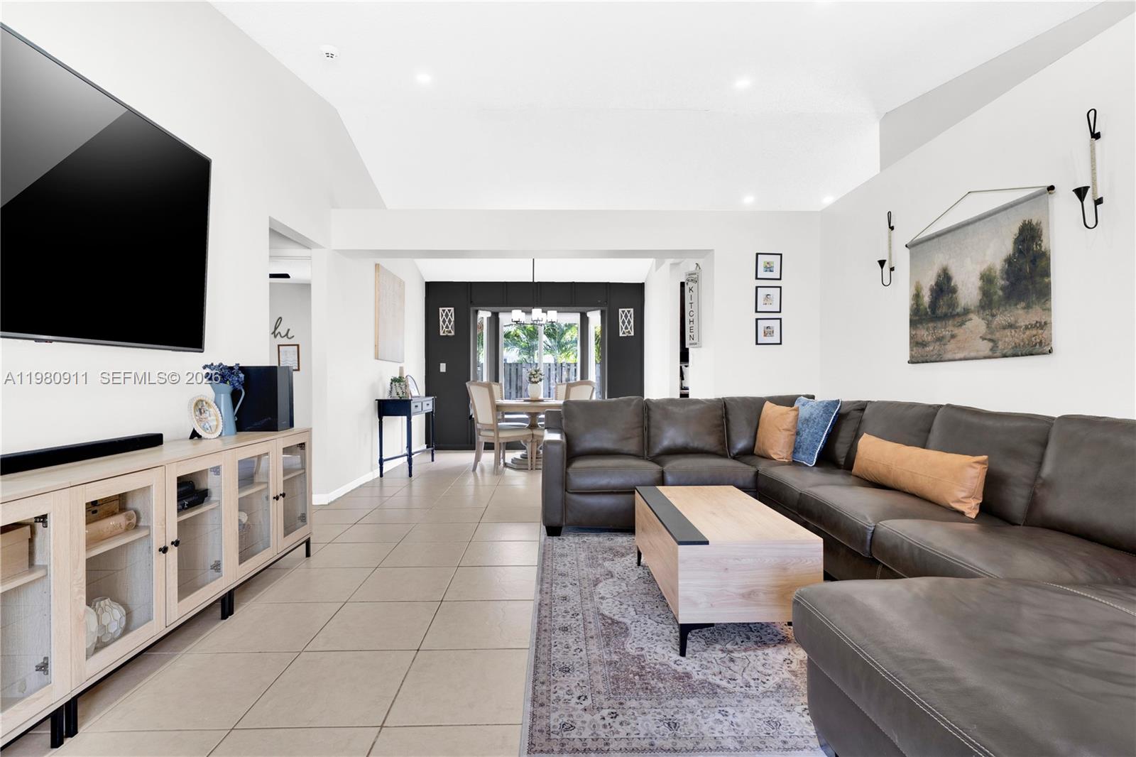 LAKES BY THE BAY SEC 4 - Residential