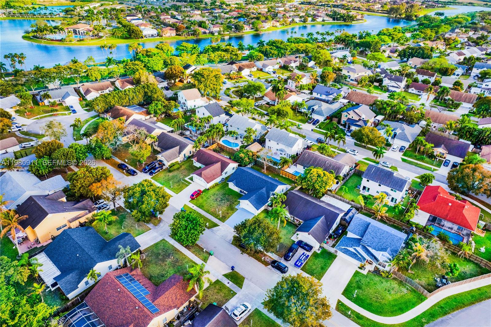 LAKES BY THE BAY SEC 4 - Residential