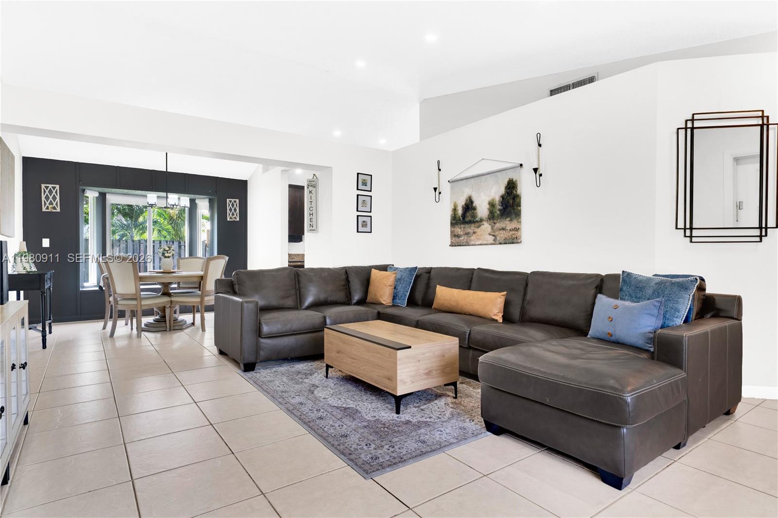 LAKES BY THE BAY SEC 4 - Residential