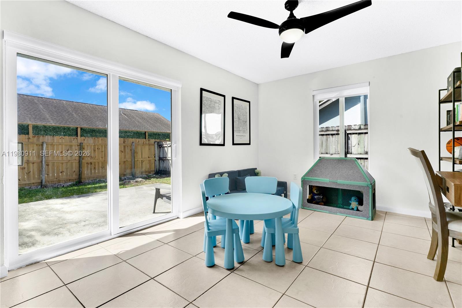 LAKES BY THE BAY SEC 4 - Residential