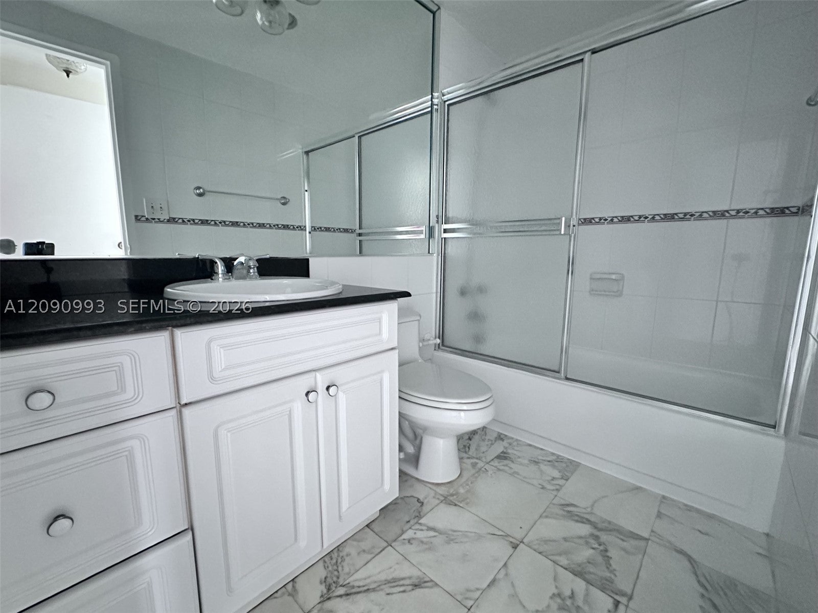 5825 Collins Ave 8E