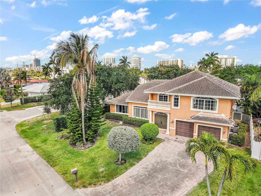 Photo of 1940 S Blue Water Ter S, Lauderdale By The Sea, FL 33062 (MLS # A12013708)