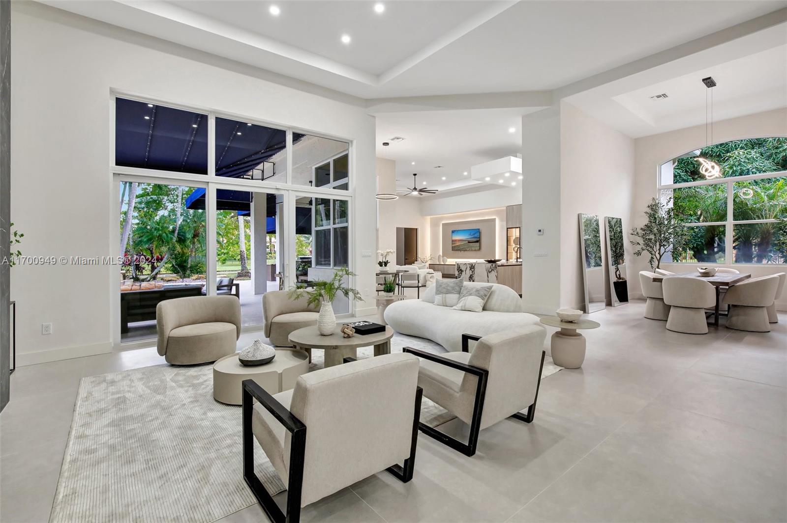 KAPOK GROVE ESTATES - Residential