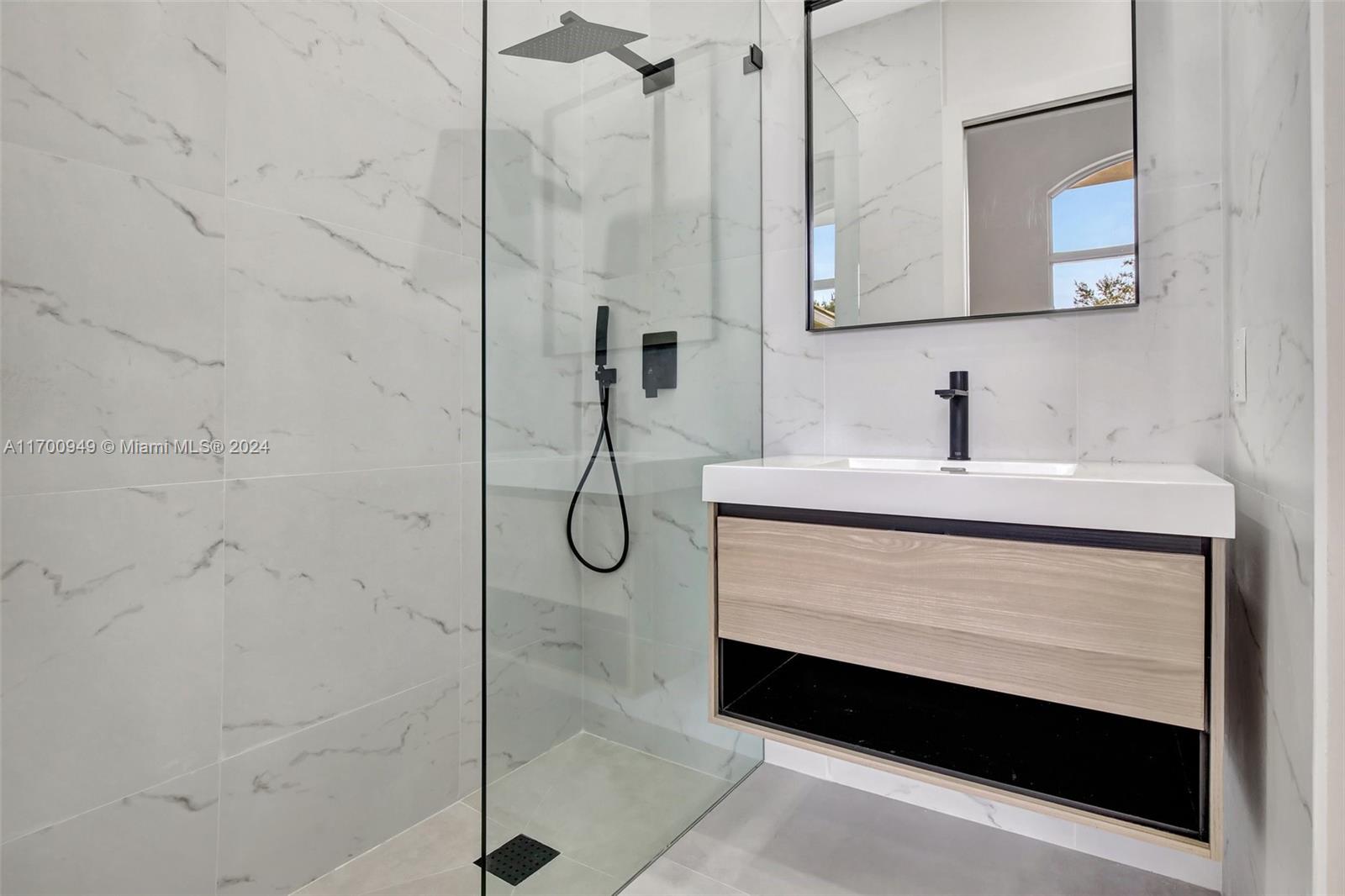 KAPOK GROVE ESTATES - Residential