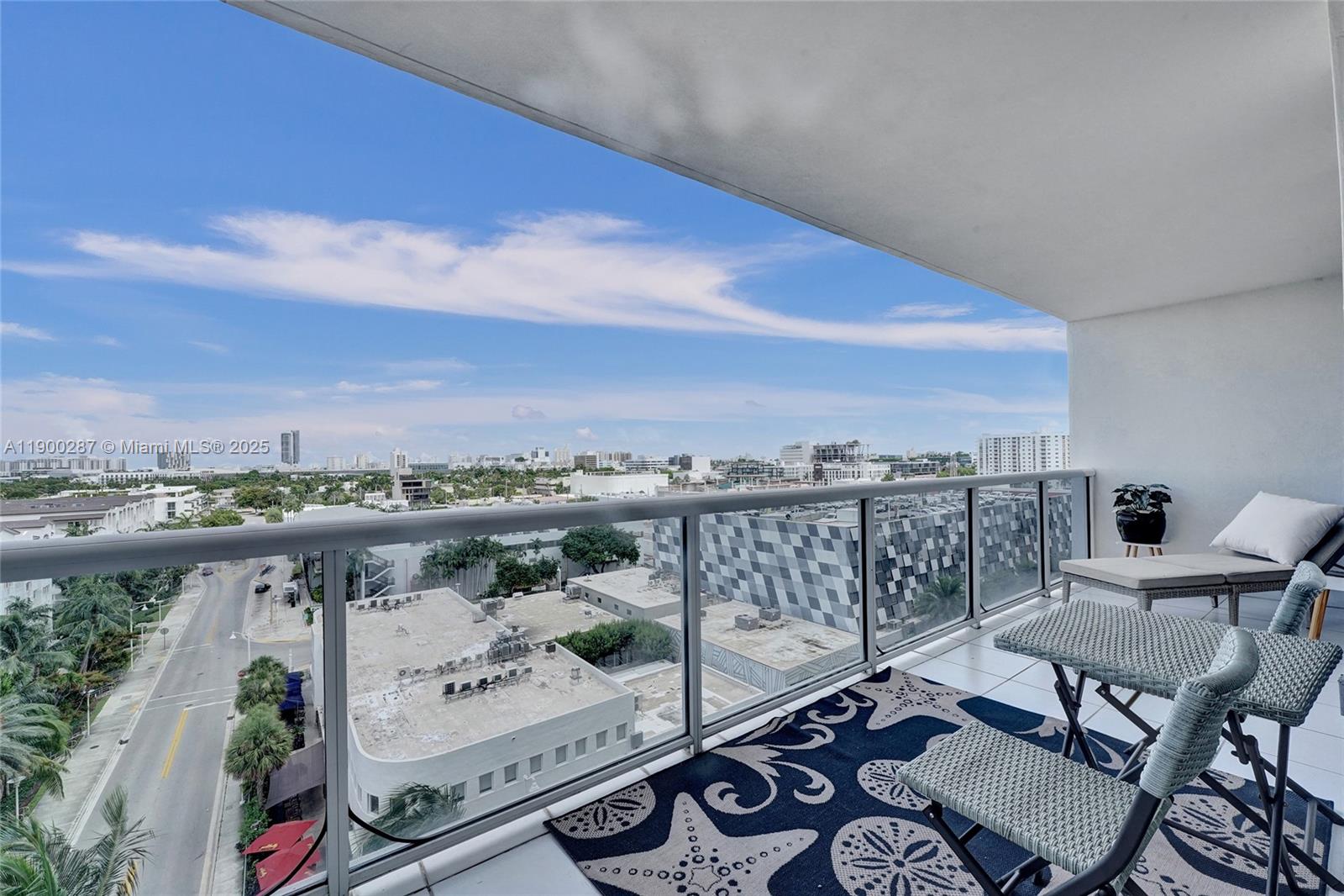 SUNSET HARBOUR NORTH COND - Residential Lease