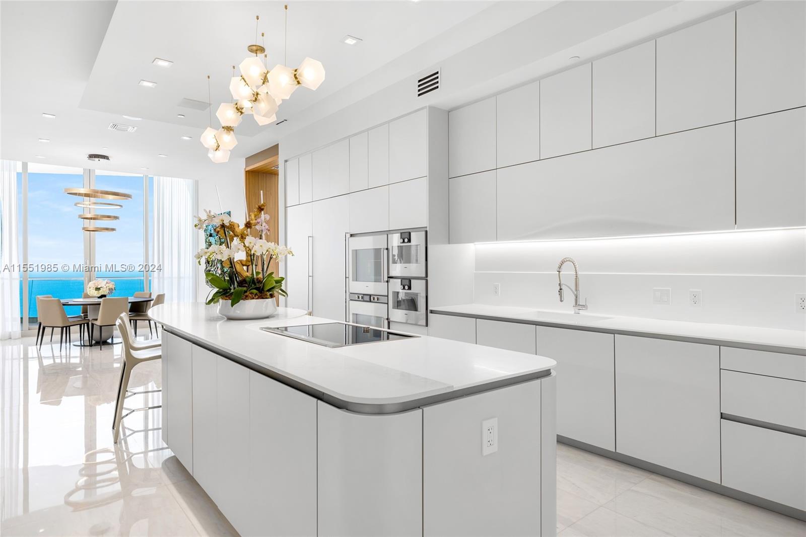 JADE SIGNATURE CONDO - Residential