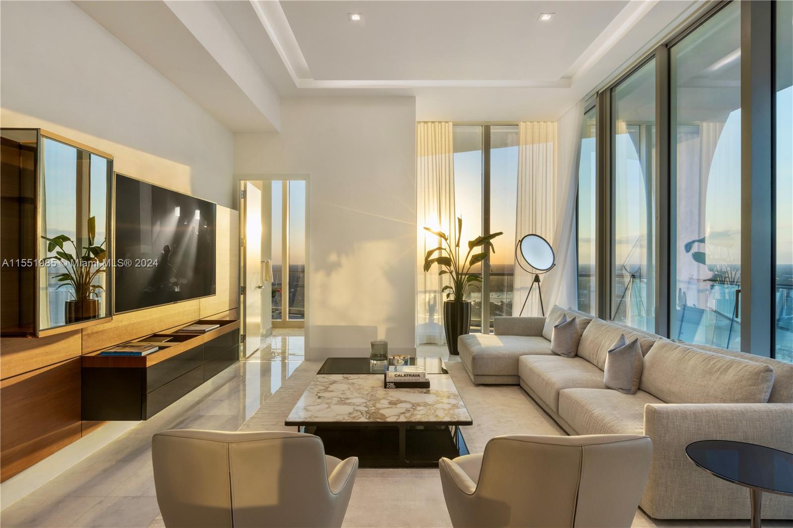 JADE SIGNATURE CONDO - Residential