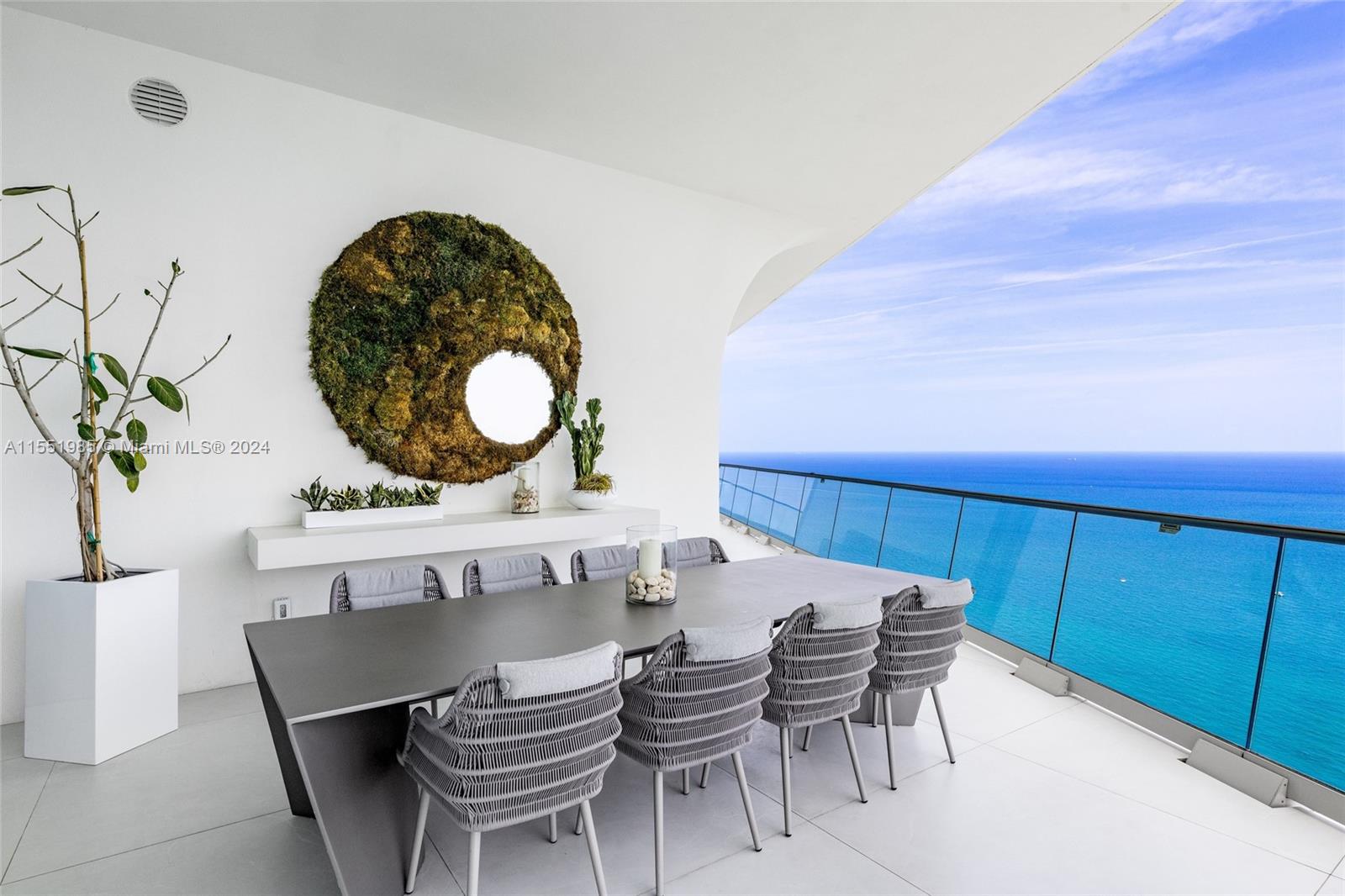 JADE SIGNATURE CONDO - Residential
