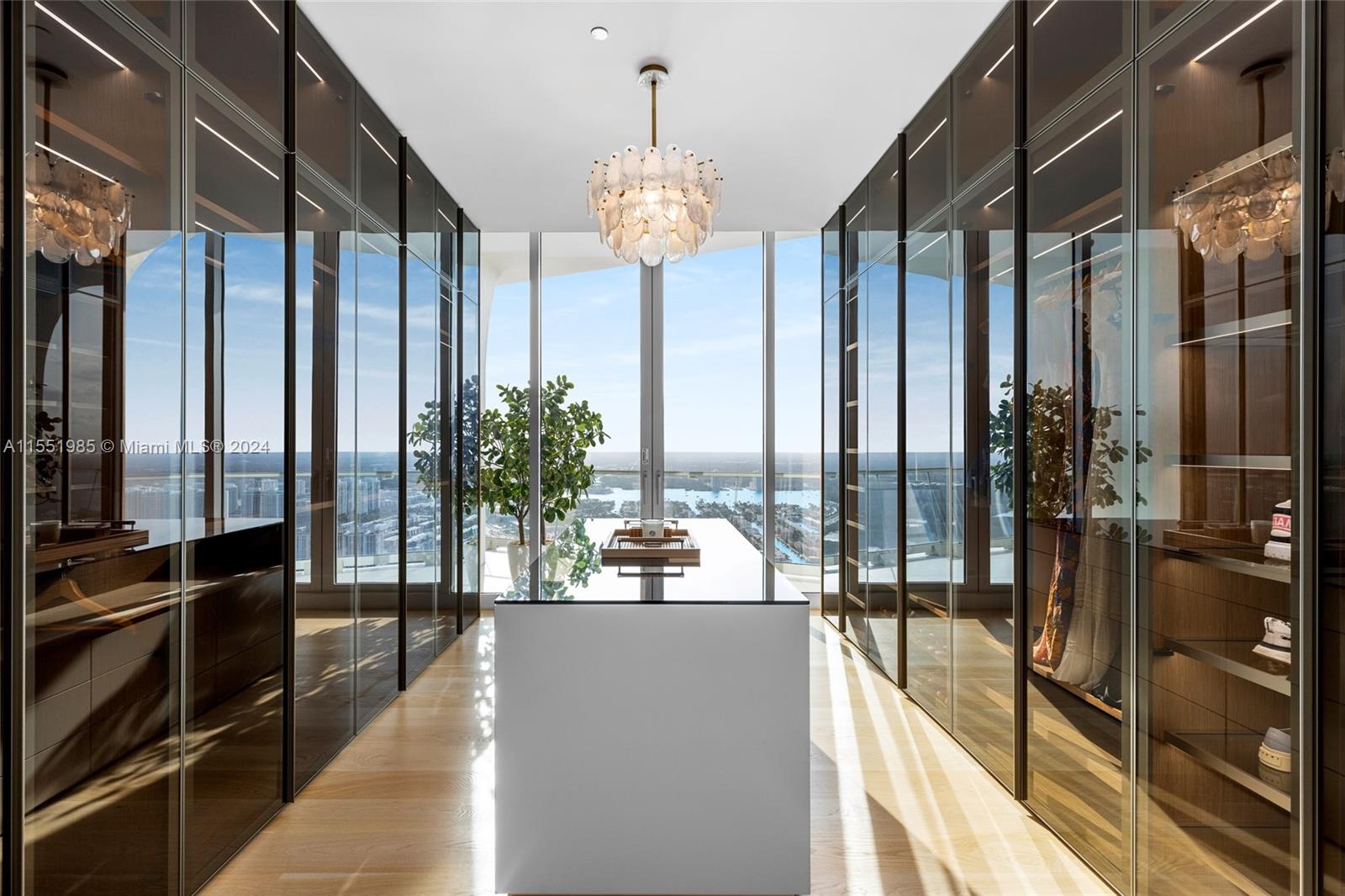 JADE SIGNATURE CONDO - Residential
