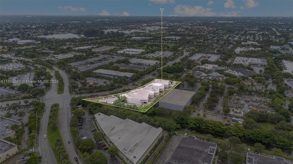 Photo of 10300 NW 53rd St, Sunrise, FL 33351 (MLS # A11885033)