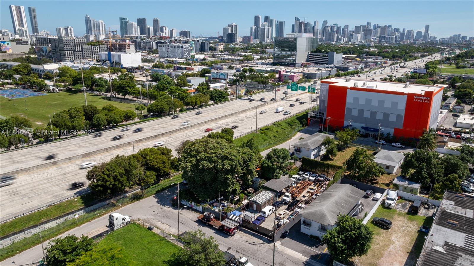 652 NW 31st St